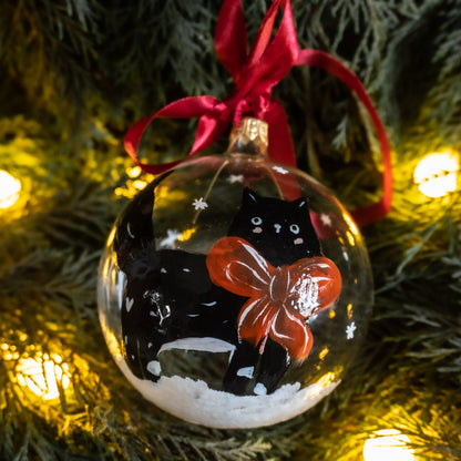 Glob de sticlă pictat manual- Pisică cu fundiță