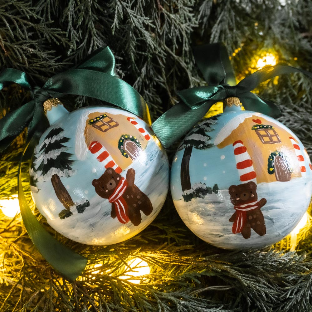 Glob de sticlă pictat manual- Pădurea de turtă dulce